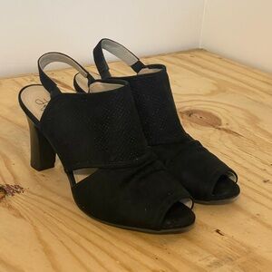 Life Stride Black Peep-Toe Heels